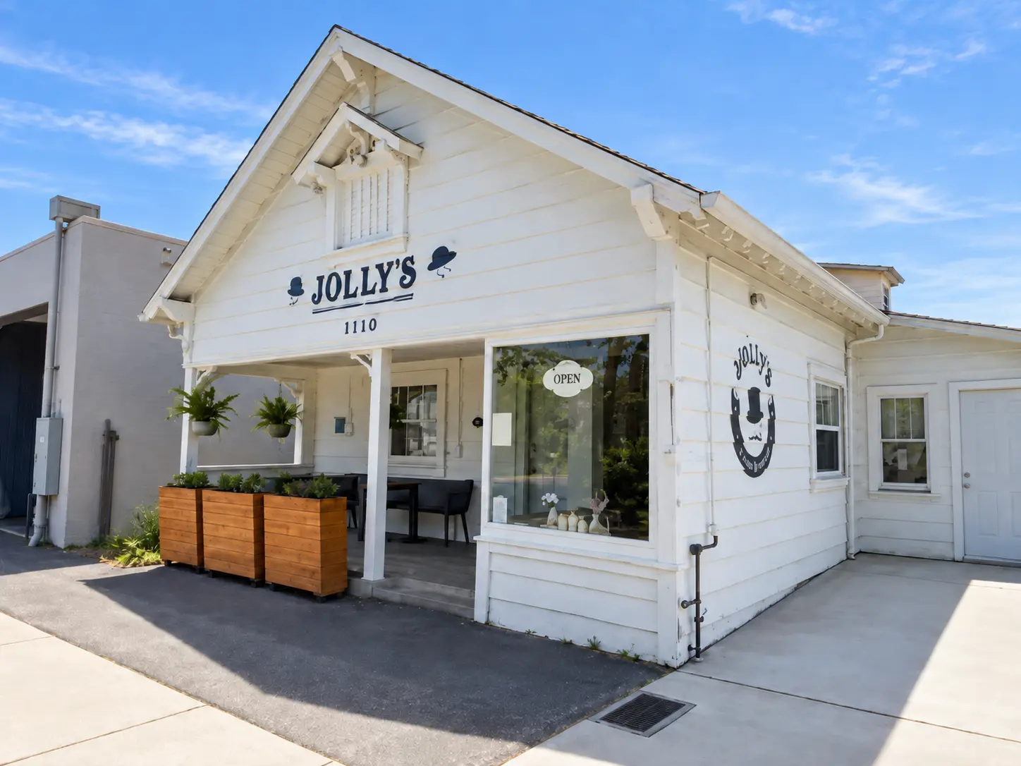 Photo of Jolly's Old-Fashioned Teas Cream restaurant in Belmont
