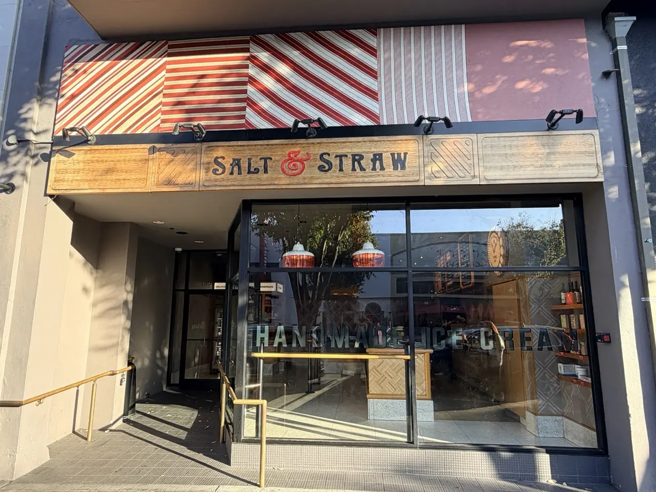 Photo of Salt & Straw restaurant in Burlingame