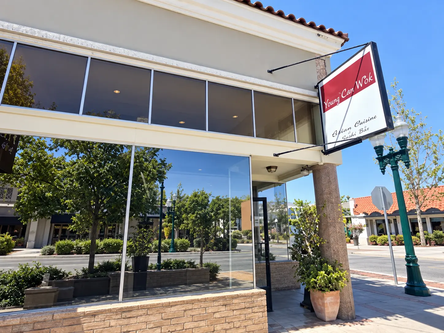 Photo of Young Can Wok Chinese Bistro restaurant in Burlingame