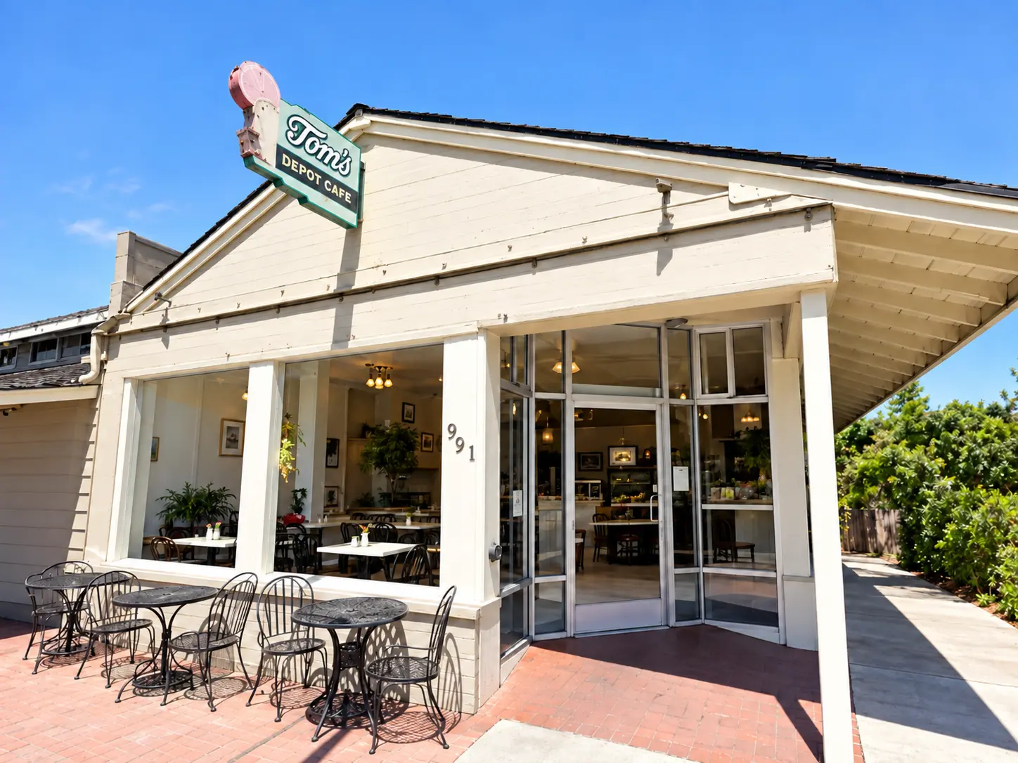 Photo of Tom's Depot Cafe restaurant in Los Altos