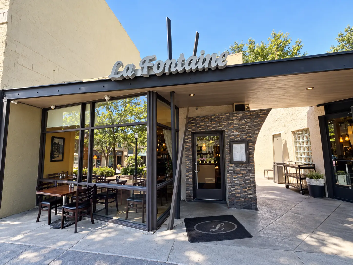 Photo of La Fontaine Mountain View restaurant in Mountain View