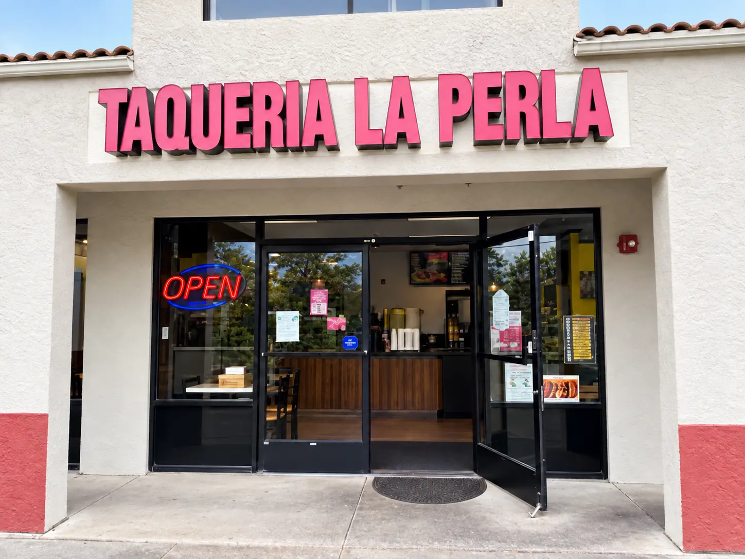 Photo of Taquería La Perla restaurant in Pacifica