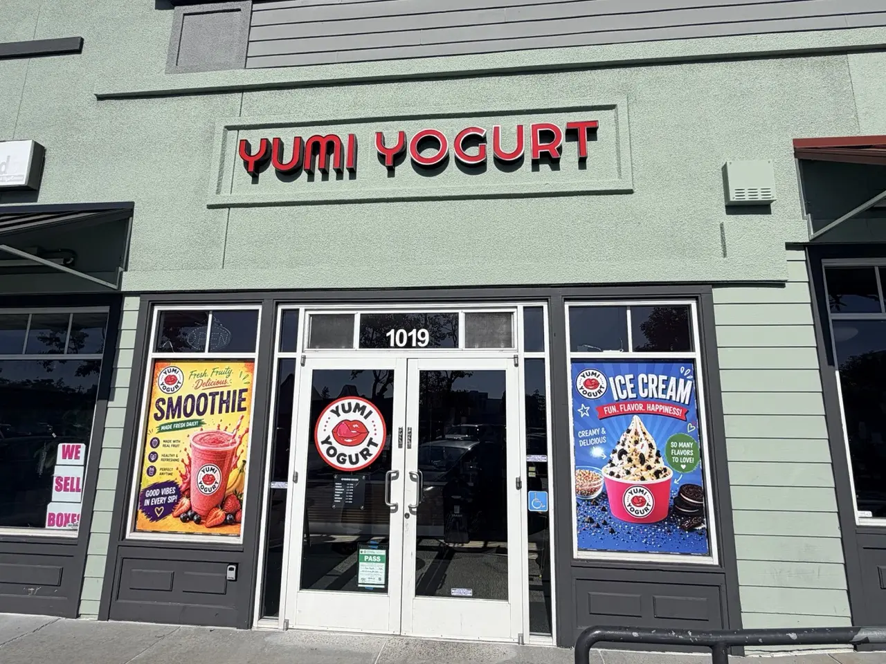 Photo of Yumi Yogurt restaurant in Redwood City