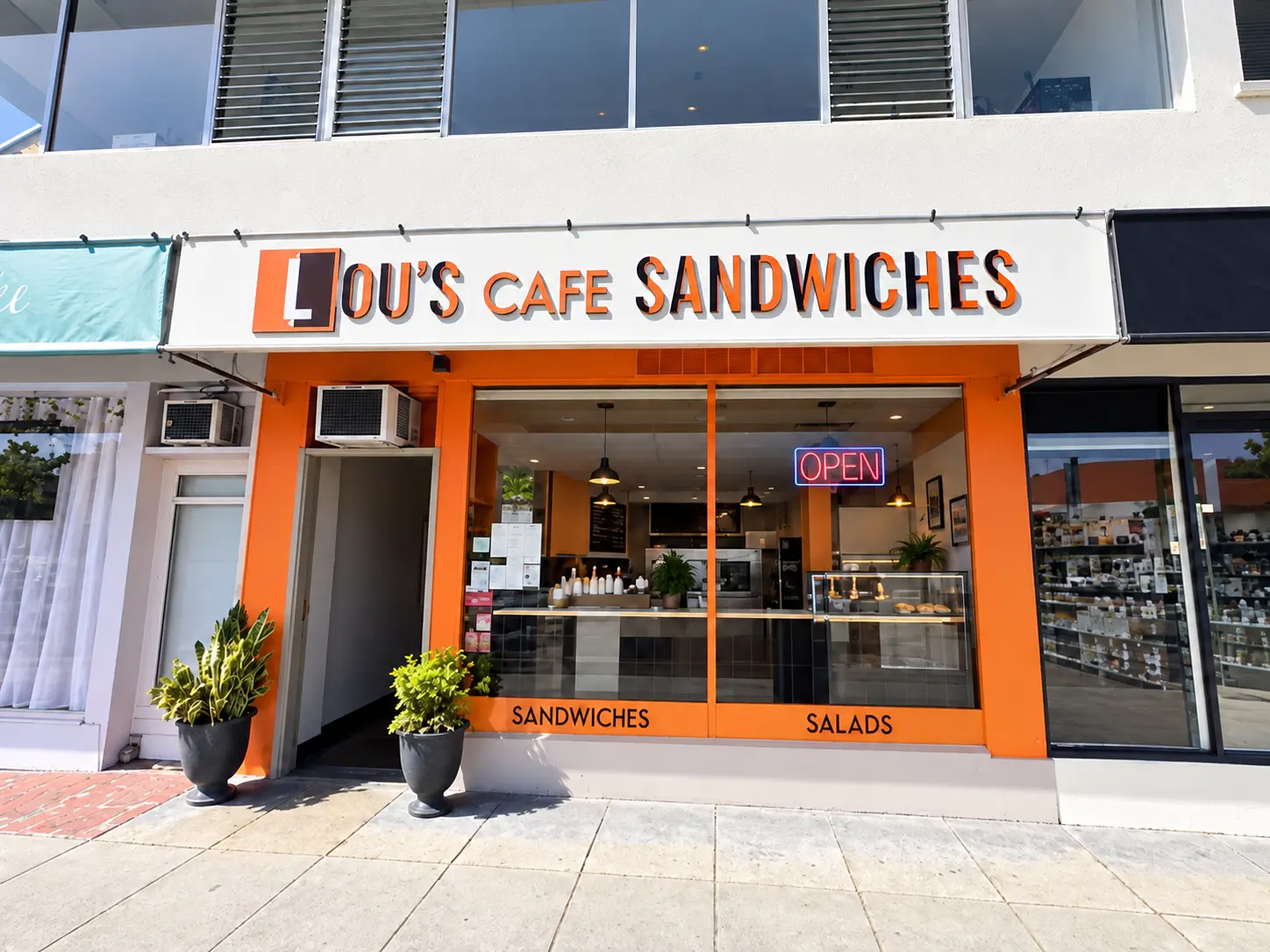 Photo of Lou's Cafe restaurant in San Carlos